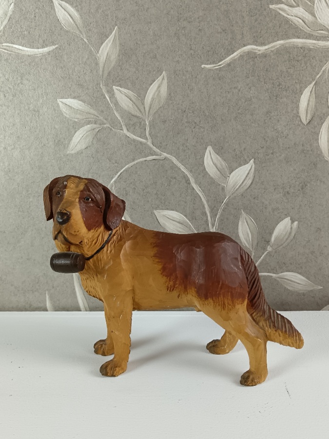 Swiss Carved Wood St Bernard Dog sculpture(1).jpg